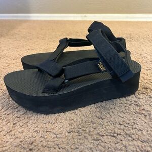 Platform TEVA sandals